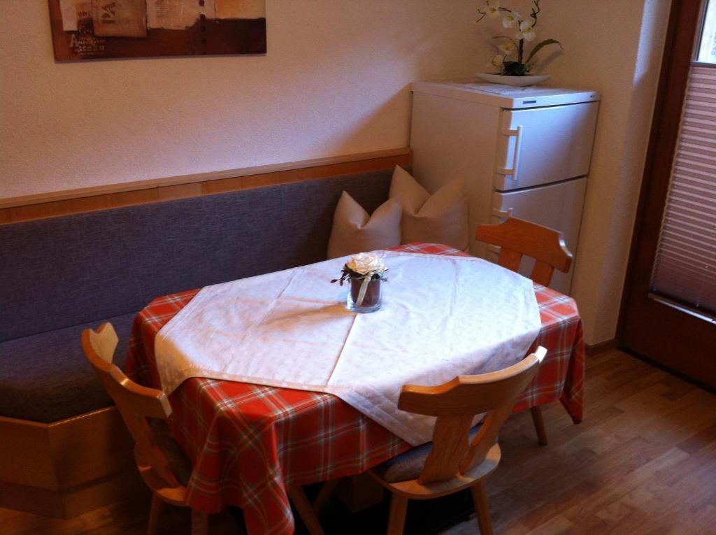 Appartement Schwalbennest Sölden Habitación foto